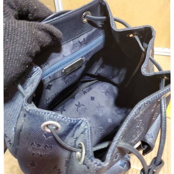 Authentic Mcm visetos Canvas/Leather Backpack - Picture 4 of 10